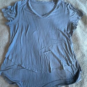 Latched Mama Soft V-Neck Layered Hem Tee in Light Blue